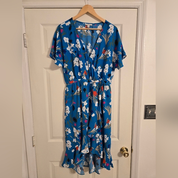 J. Crew Dresses & Skirts - J. Crew Floral Blue And White Faux Wrap Dress Size Medium